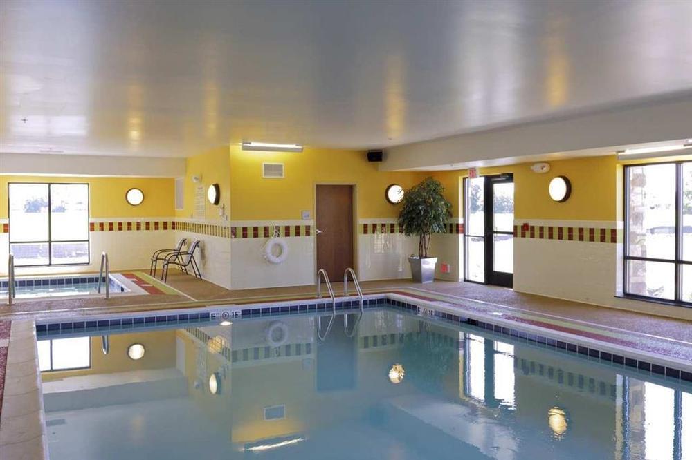 Hampton Inn Yorkville Tiện nghi bức ảnh