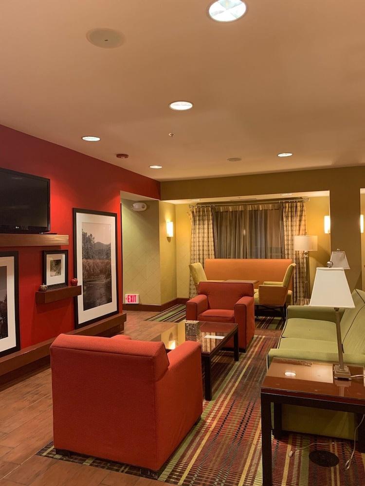 Hampton Inn Yorkville Ngoại thất bức ảnh