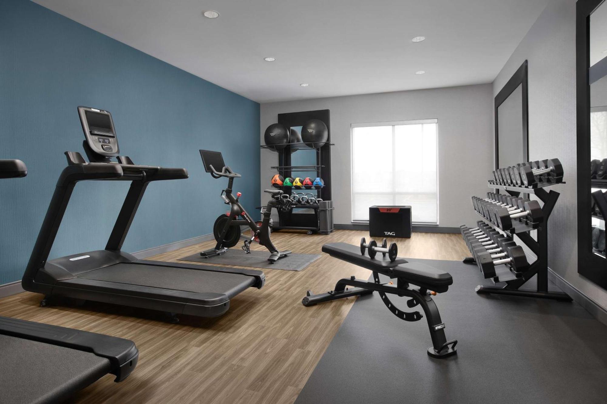 Hampton Inn Yorkville Ngoại thất bức ảnh